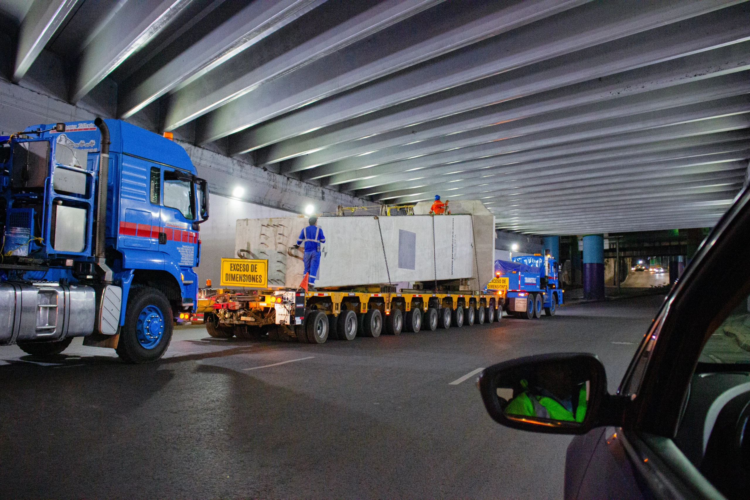 Carga especializada de prefabricados para tren interurbano